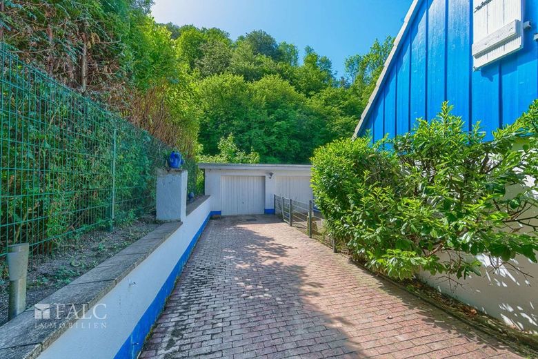 Landhaus am Wasser - inmitten natürlicher Ruhe – Einfahrt in den Garten
