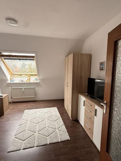 Красивая 2-комнатная квартира площадью 55 кв. м с балконом – Schlafzimmer