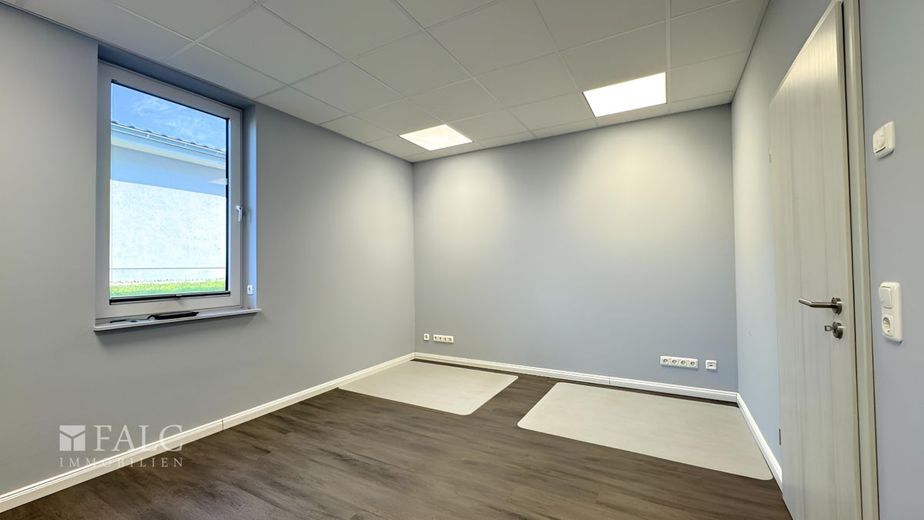 ***Attraktive Gewerbeeinheit mit flexibler Nutzung in Gadebusch*** – Büro klein I