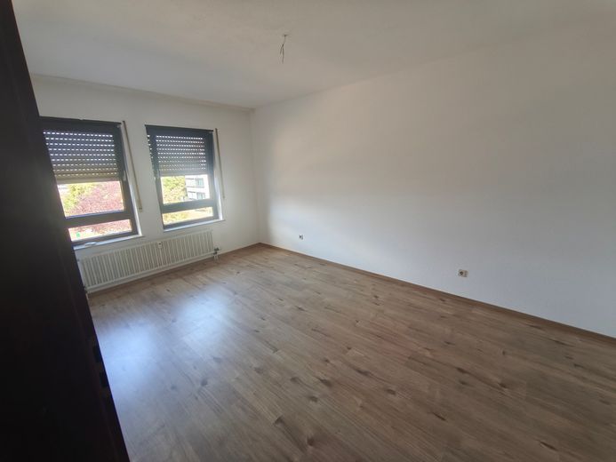 Freshly renovated 2-room condominium with winter garden, underground garage and view of greenery – private sale without broker commission – Foto 15