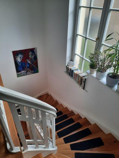 Exklusive und großzügige 5-Zimmer-Maisonettewohnung mit Balkon – Treppe