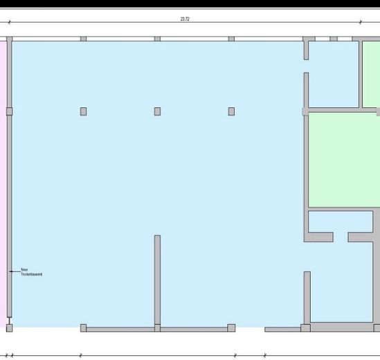 Helle befahrbare Hallenfläche mit Büro und WC – फोटो 8