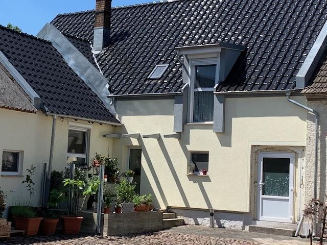 4‑Seiten‑Hof + Wiese, Berlin-nah, für Pferdehof, Mehrgenerationen bis 9 WE, Gewerbe; Café – zusätzliche Nord-Terrasse