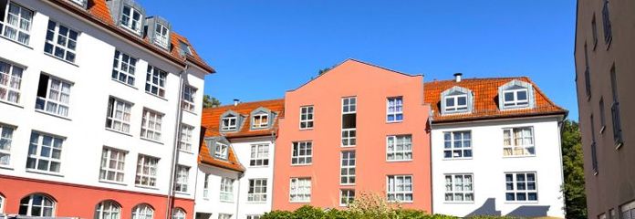 freies 1-Zimmer Apartment im Dachgeschoss inkl. Aufzug und Blick ins Grüne