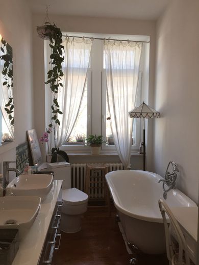 Air-conditioned, smart loft with charm – Wannenbad