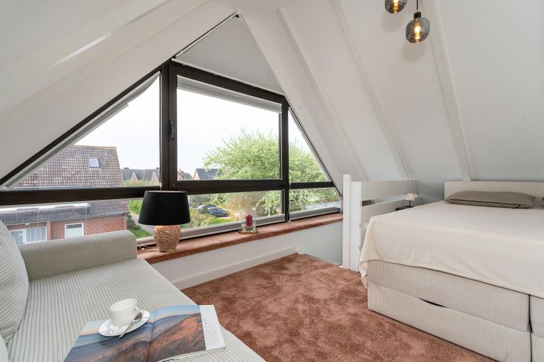 ZIELORIENTIERT INVESTIEREN 2 Zi.+Spitzboden End-Whg. in zentraler, ruhiger Lage in Wenningstedt – SB