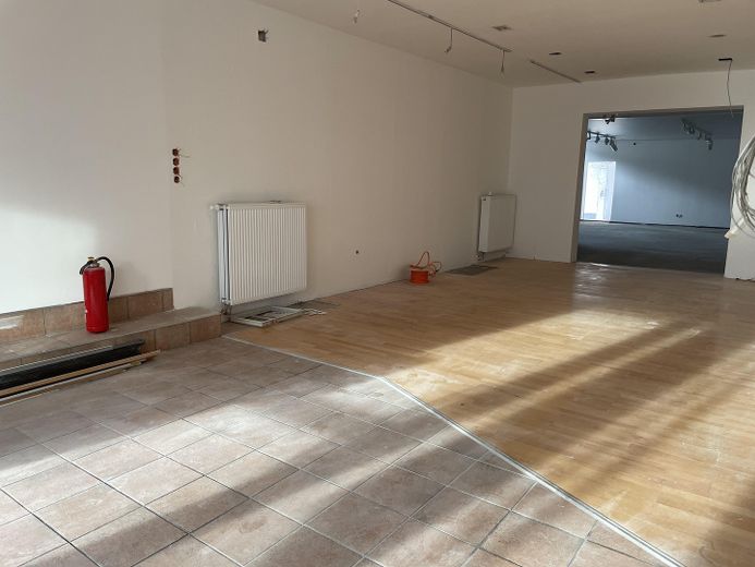 Gewerbefläche ca. 125qm - Kann: Büro / Praxis / Laden / Lagerraum - erweiterbar auf bis zu ca. 220qm – Фото 9