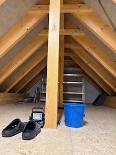 3,5 Zimmer DG- ETW im neuw. 2-FH, 91220 Schnaittach  EB 11/23 incl. Gartenanteil/Garage uvm. – Dachboden Nordseite ETW2