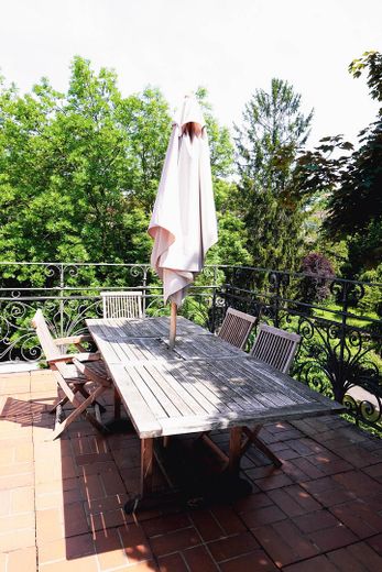Traum-Office mit Dachterrasse, Blick in's Grüne & Gemeinschaftsküche mitten im Stuttgarter Norden – Die Dachterasse im 2OG