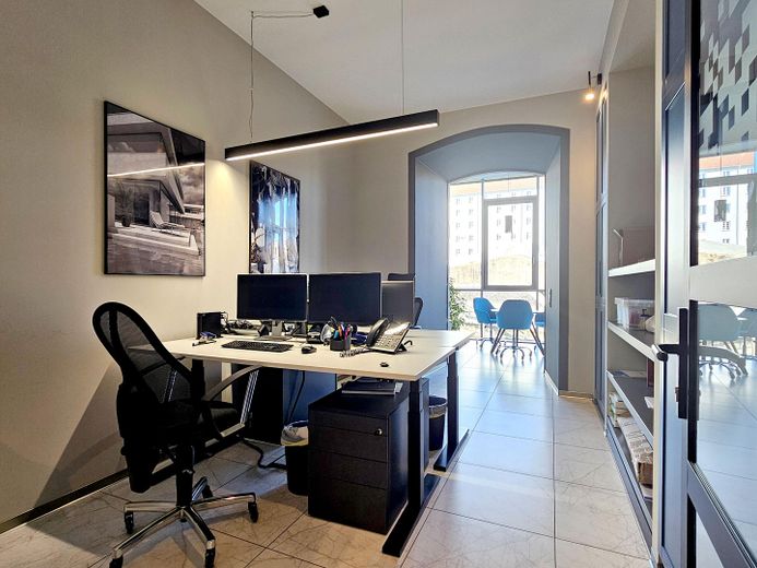 Büro mit Wintergarten