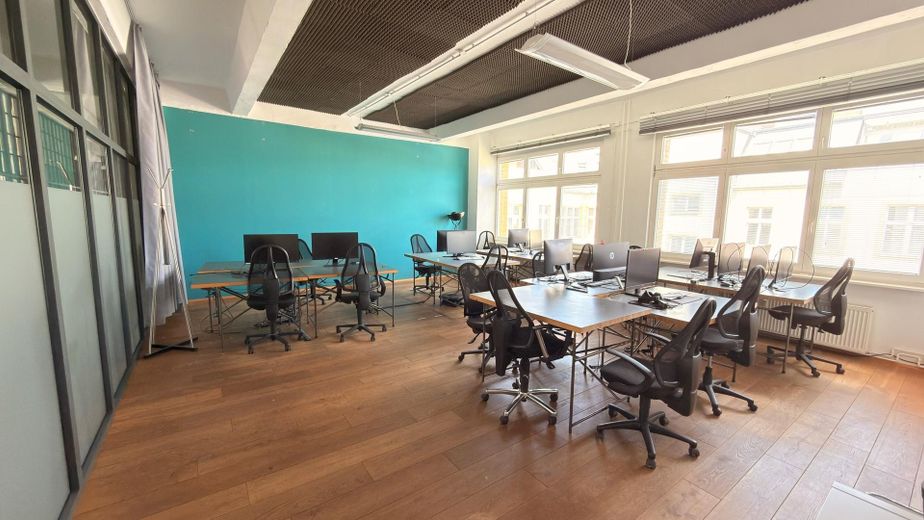Großzügige Loft-Bürofläche in Kreuzberger Top-Lage Nähe Paul-Lincke-Ufer – Office