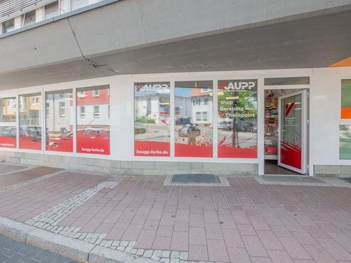 Attraktive Laden- oder Bürofläche in stark frequentierter Lage von Schramberg-Sulgen zu vermieten! – फोटो 1