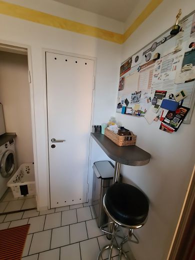 Piękne 2-pokojowe mieszkanie w Bogenhausen (Parkstadt) – spokojna lokalizacja od strony wschodniej, z widokiem na wewnętrzny dziedziniec – Zdjęcie 16