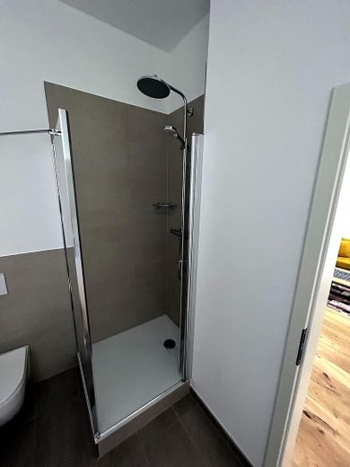Wohnen auf Zeit am Boxhagener Platz – vollmöbliertes, saniertes 1-Zimmer-Altbau-Atelier ab 01.10.26 – Foto 8