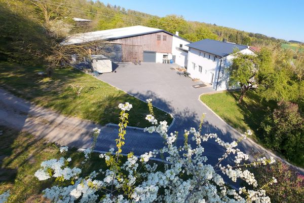 Domaine rural isolé avec infrastructure autonome – 4 ha, fonctionnement en îlot, autosuffisance | Sans agent immobilier