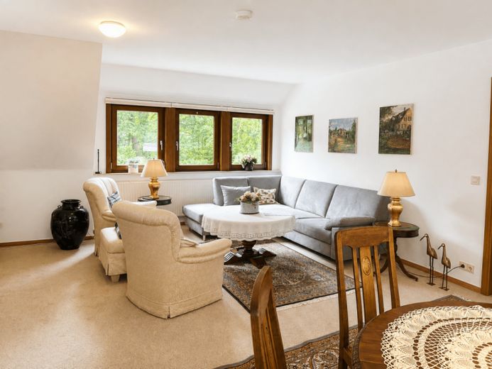 Dachgeschosswohnung in ruhiger Lage in Maschen Heide – Foto 1