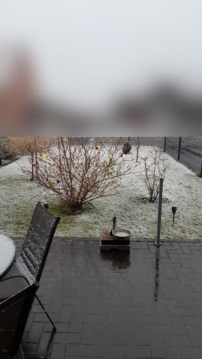 Doppelhaushälfte in der Nähe von Norden/Norddeich zu verkaufen – Winter Aussicht Westseite