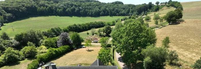 „Ein Haus voller Möglichkeiten – Ferienhaus und Pension in ruhiger Lage der Südeifel“