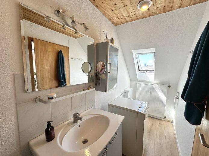 CITYHOUSE: Top-Rendite! Dachgeschosseinheit mit 3 Apartments einer Dachterrasse und Balkon! – Tageslicht...
