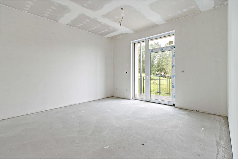 Kernsanierte 2-Raumwohnung direkt am Rosarium!
Fahrstuhl, Balkon und Fußbodenheizung!!!! – Schlafzimmer g