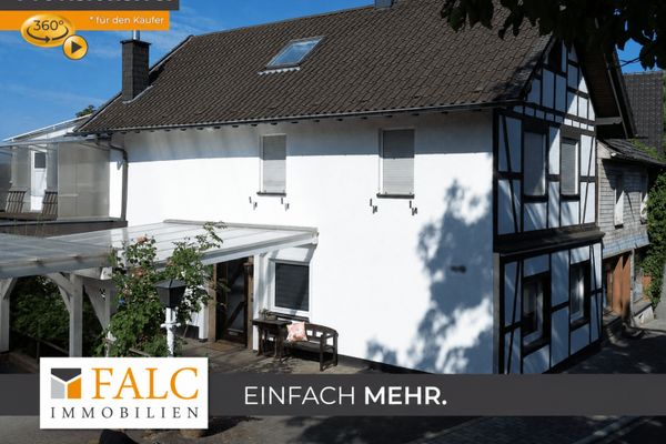 Großzügige Doppelhaushälfte mit Garten & Photovoltaik
