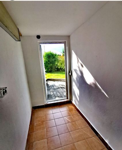 Außenkeller neben der Wohnung
