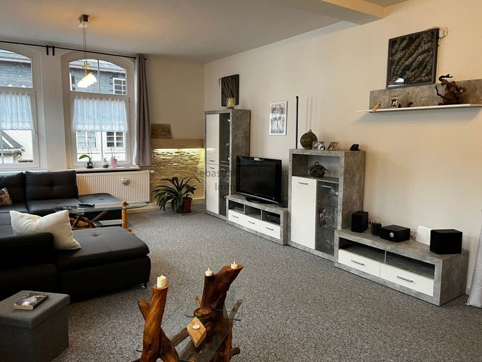 *** Wohnen oder Vermieten! Sie können Beides! – 1_OG_Wohnzimmer_2
