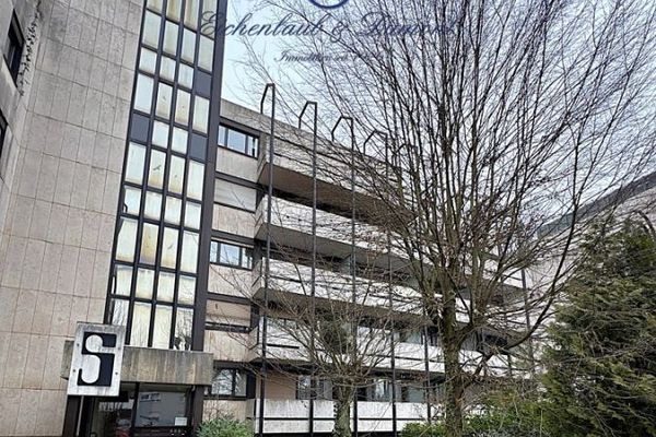 Pacchetto rendimento - 12 appartamenti di proprietà arredati o 24 camere in un condominio ben tenuto