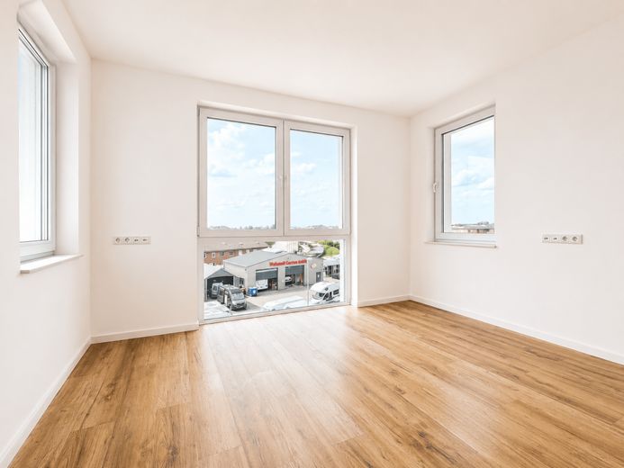 Nowoczesna powierzchnia biurowa / gabinetowa o powierzchni 91 m², 4 pokoje z kuchnią i łazienką w Glinde – Zimmer 4