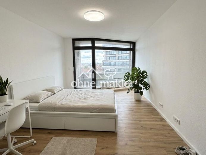 All-Inclusive: Frisch saniertes, vollmöbliertes Studio im 11. OG mit spektakulärem Stadtblick – Photo 1