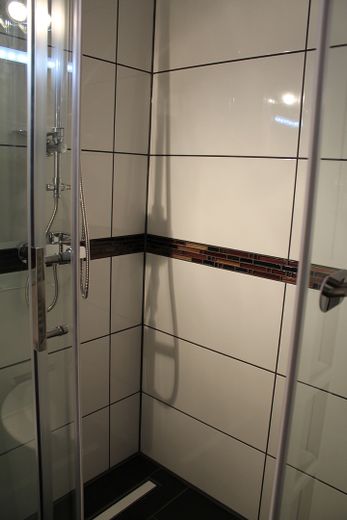 apartamento amueblado de 1 habitación con terraza soleada en ubicación céntrica – Foto 5
