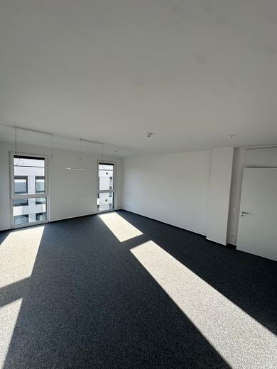 Büroräume und Coworking Arbeitsplätze zu mieten – Büro 