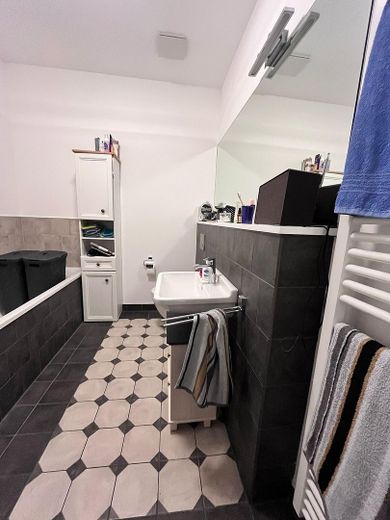 Exklusive 2-Zimmer Wohnung mit Balkon im Sports & Country Club® – Bad