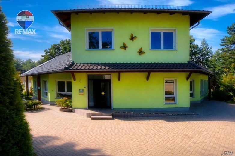 Gewerbeimmobilie nahe Berlin - ideal für Kita, Praxis oder Ärztehaus | Petershagen/Eggersdorf – Frontansicht