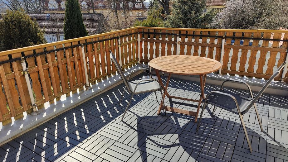 منزل عائلي منفصل مع تراس على السطح، ومرآب، وساونا، ومبنى ملحق، وشقة مستقلة – Dachterrasse