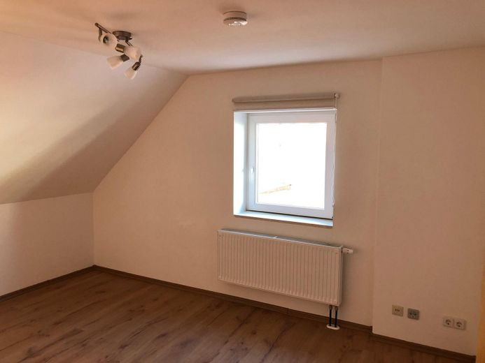 Odnowione mieszkanie 2-pokojowe o powierzchni 39 m² w Augsburgu – bezpośrednio od właściciela, bez pośrednika, 2 pokoje z kuchnią i łazienką – Zdjęcie 8