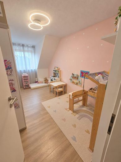 Appartement 3 pièces bien entretenu à Neunkirchen am Brand – Kinderzimmer