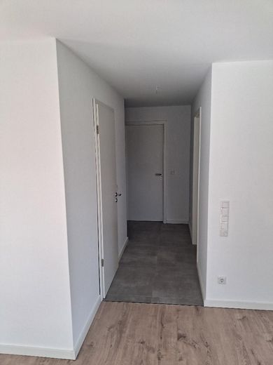 Moderne 3-Zimmer-Erdgeschosswohnung mit Terrasse und Carport in Bad Oeynhausen-Werste – Flur