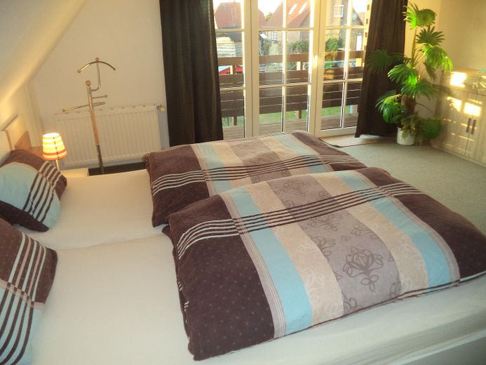 Schlafzimmer 1 Wohnung a
