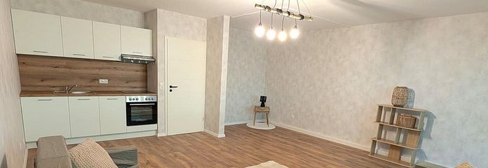 Wohn-Ess-Schlafzimmer