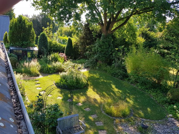 Großzügiges Haus in bester Wohnlage in Köln-Müngersdorf provisionfrei von Privat – Garten