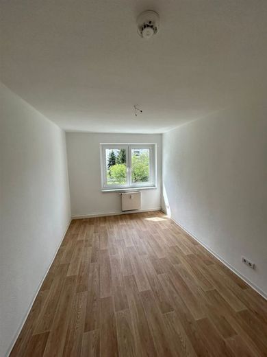 Gemütliche 2-Zimmer mit Balkon und Wannenbad in ruhiger Lage – PHOTO-2025-04-23-11-58-41_4