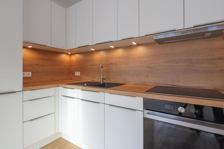 2 Zimmer Luxus Neubau - Einbauküche + Parkett - vom Eigentümer – Küche