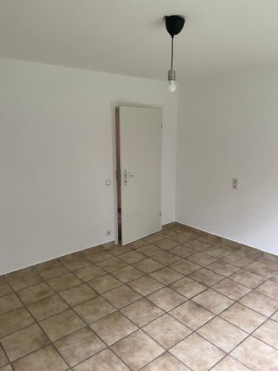 Neunkirchen, Wohnung in ruhiger/zentraler Lage, 3 Zimmer – Schlafzimmer