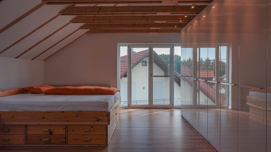 Großzügiges Einfamilienhaus in Ortsrandlage – 207 m² Wohnfläche auf 1.260 m² Grundstück – 22 OG 25 m², 2. Raumansicht