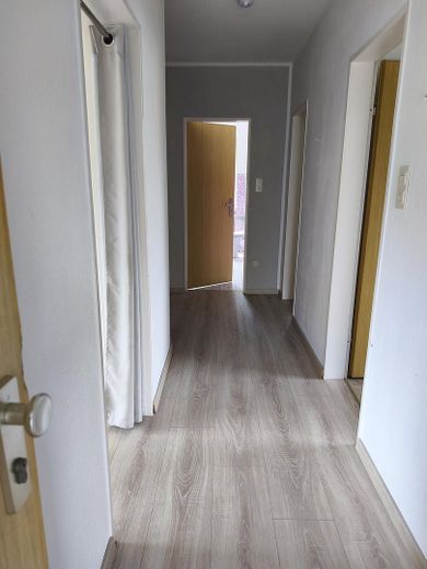 3-Zi-Wohnung Nähe Offlumer See – Flur