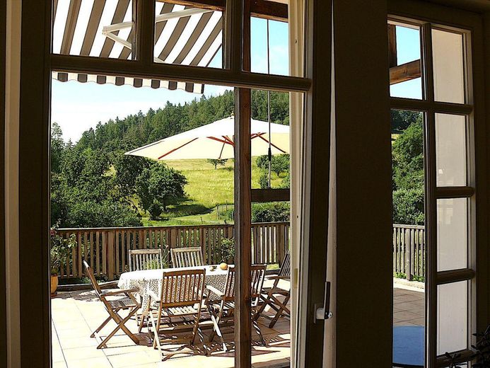 Prächtiges Wohn-Atelierhaus im Naturpark Kellerwald - Edersee – Zur Südterrasse EG
