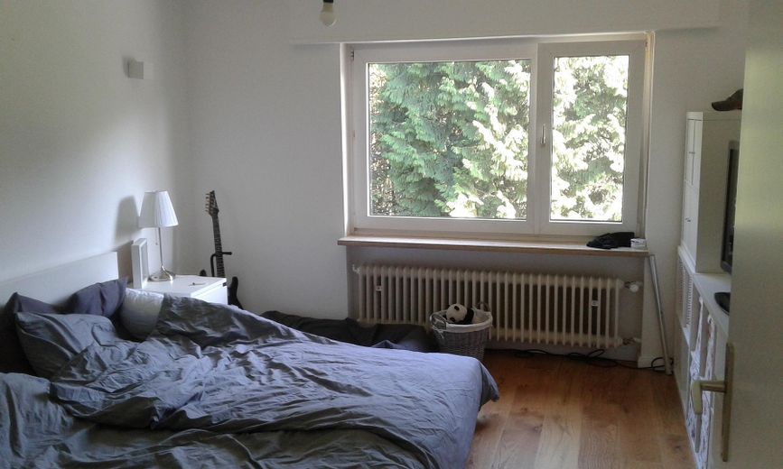 Charmante 2-Zimmer-Wohnung am Taunus – Schlafzimmer