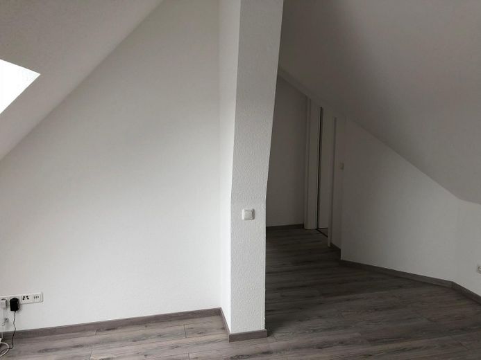 Affascinante appartamento duplex con 5 locali e terrazza sul tetto a Mechernich – Libero dal 01.11.2026 – Dachausbau