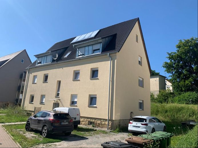 1. Obergeschoss Wohnung rechts – Außenansicht (vorne)